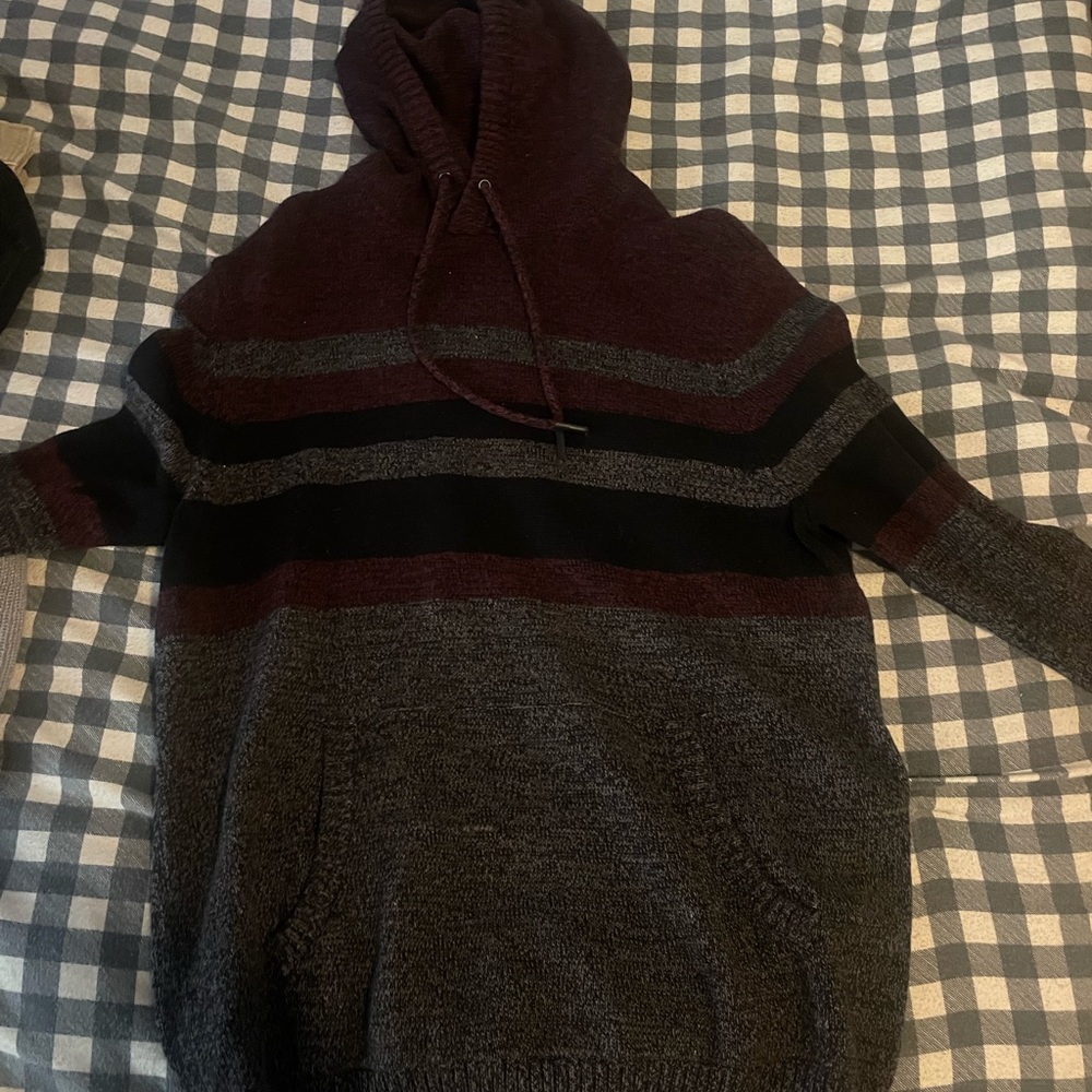 Urban pipeline hoodie